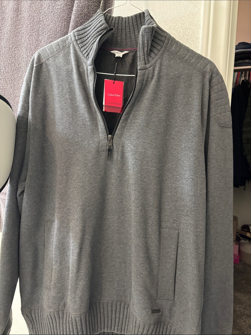 Men’s Calvin Klein half zip sweater size X large